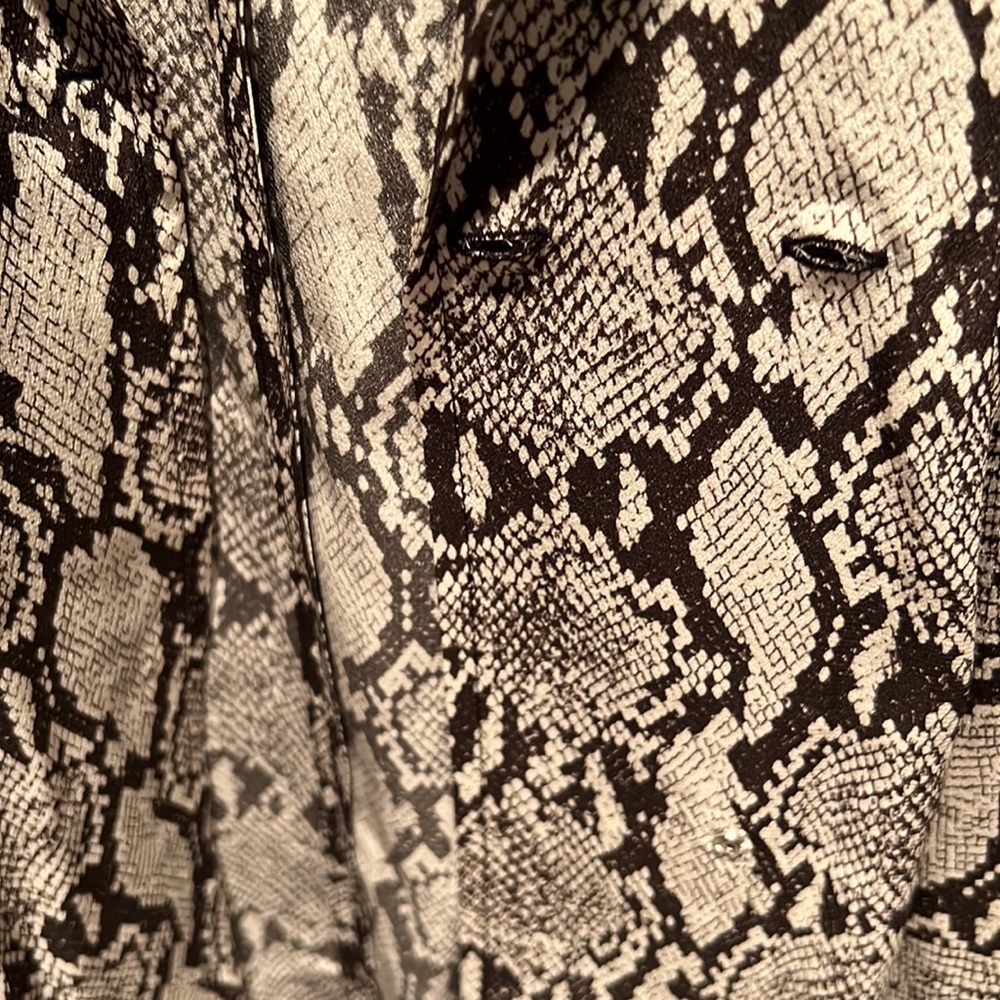 A.L.C. Silk Python Snakeskin Print Top Size 8 Min… - image 4